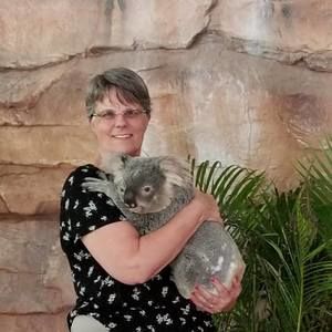 Meet your Posher, Janet